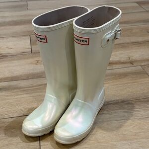 Hunter Ivory Glossy Boots